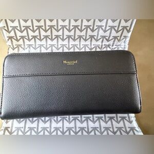 Moncrief London Designer Black Leather Zip around Wallet, Zip interior pocket